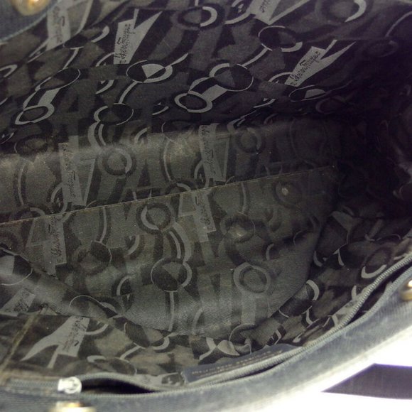 Authentic Salvatore Ferragamo Tote Bag Vala Embossed Leather - Picture 4 of 6